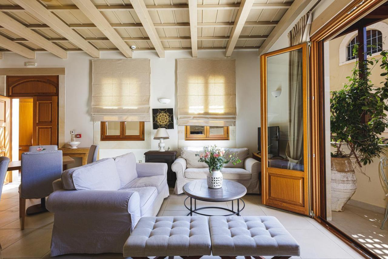 Z Boutique Hotel Pánormos エクステリア 写真
